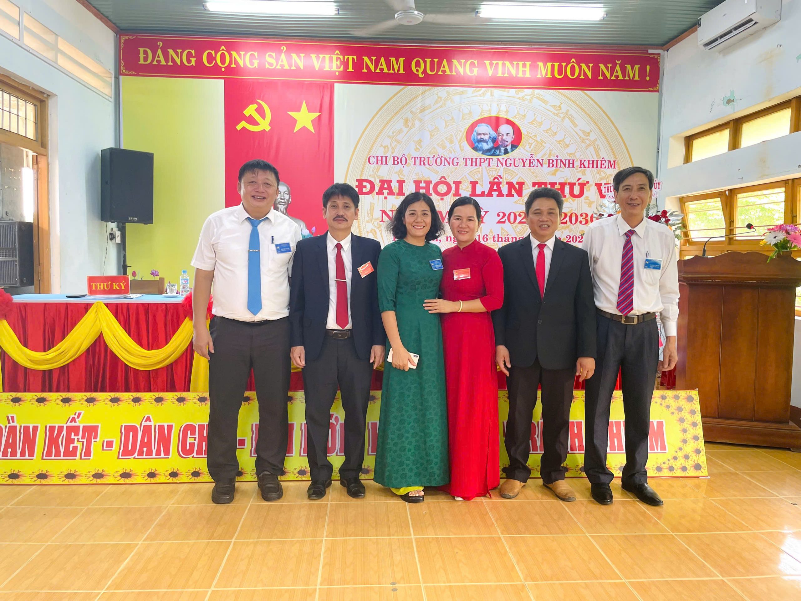 z6710944802061 94104c003b8cd53419937e8fddae363a scaled Trung Học Phổ Thông Nguyễn Bỉnh Khiêm